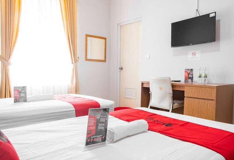 펜션 Reddoorz Near Siloam Karawaci 3