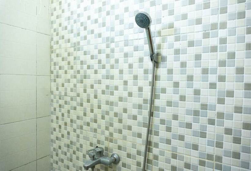 Пансион Reddoorz Plus @ Ende City Center