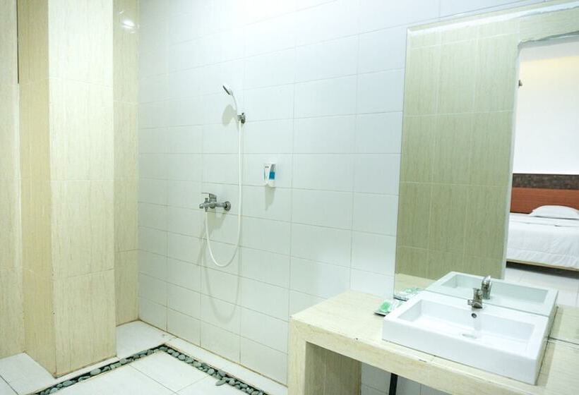 Пансион Reddoorz Plus @ Ende City Center