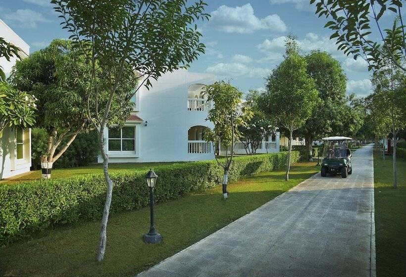 Al Nahda Resort & Spa