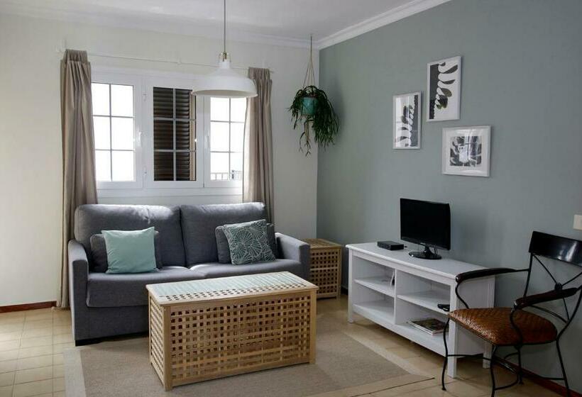 Apartamentos Juan Benítez