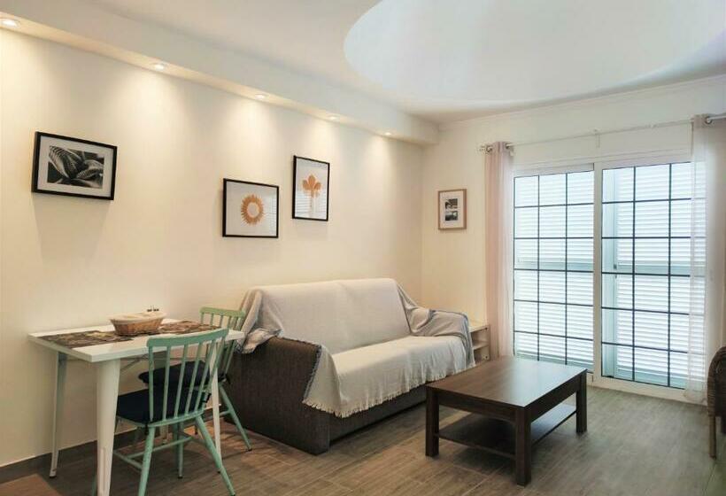 Apartamentos Juan Benítez