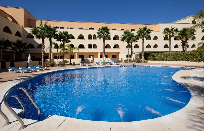 Apartamentos Playamarina