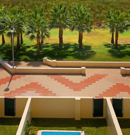 Apartamentos Playamarina