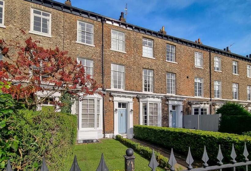 צימר New Holgate