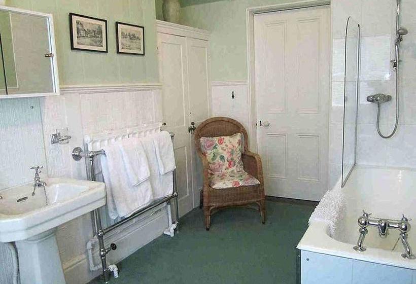 Bed and Breakfast Hollybank House