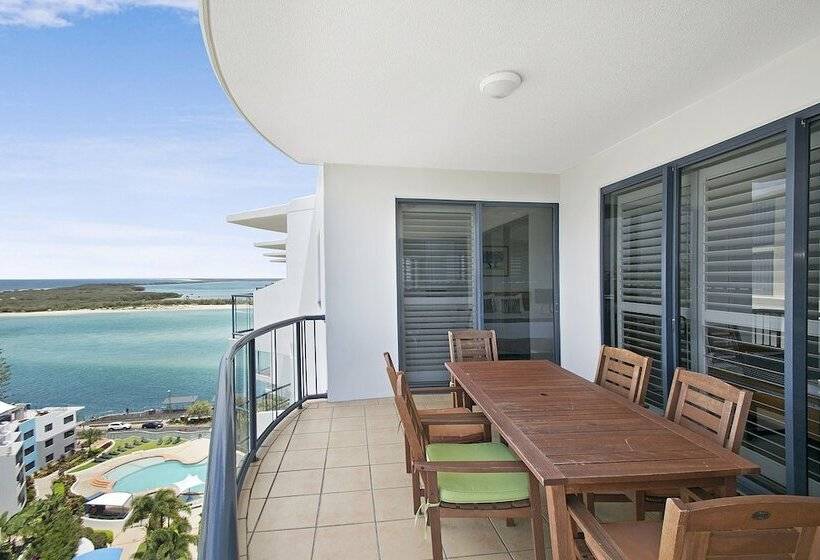 Breakfree Grand Pacific