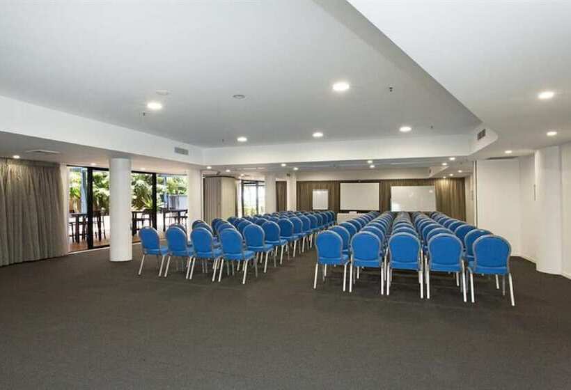 Breakfree Grand Pacific