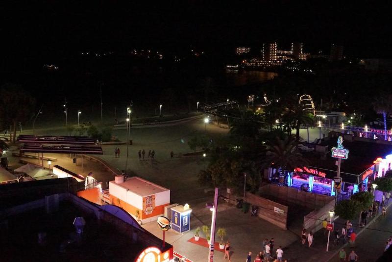 Coconut Apartments   Adults Only