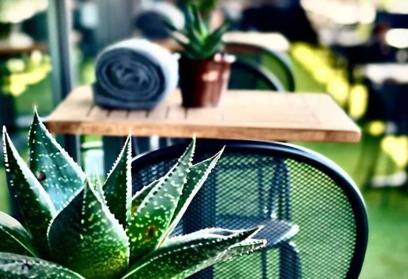 Ac Hotel By Marriott Manchester Salford Quays