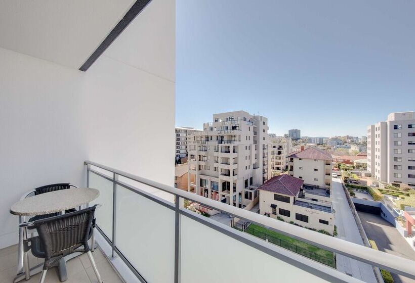 Adina Apartment Hotel Wollongong