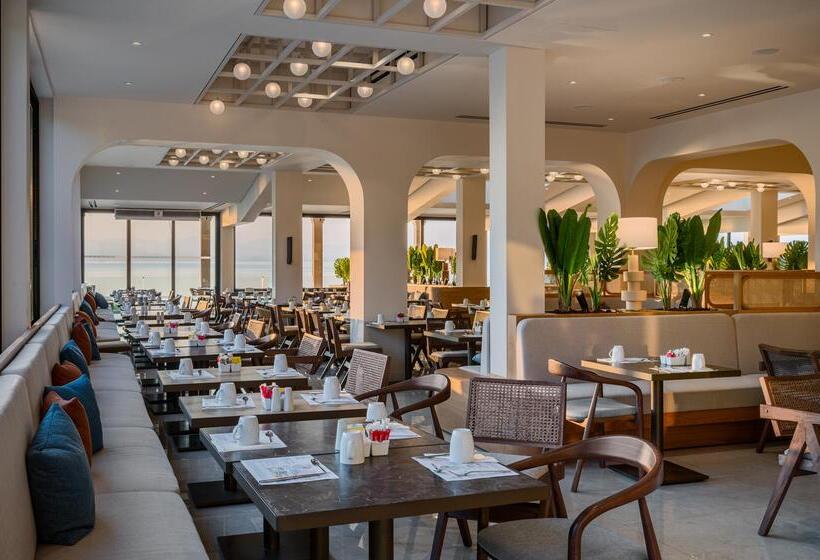 Отель Aeolos Beach Resort