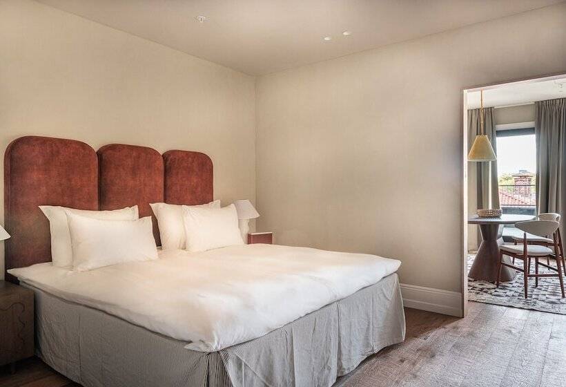 هتل Att I Kvadraturen