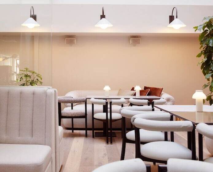 هتل Att I Kvadraturen