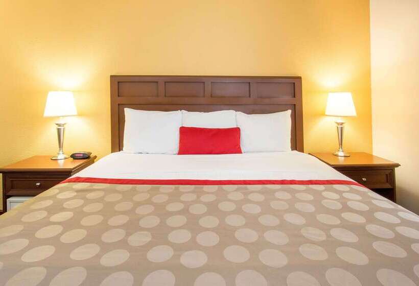 فندق Baymont By Wyndham Waukesha