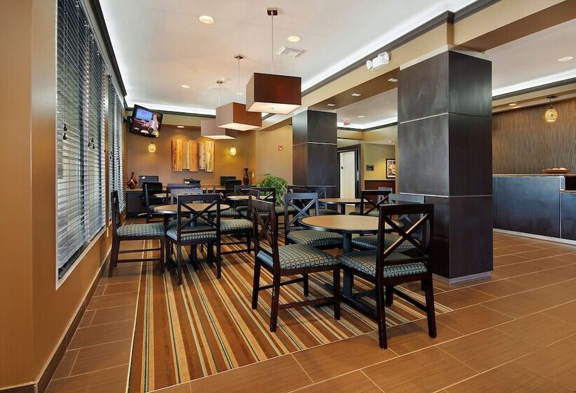 Отель Best Western Plus Seawall Inn & Suites By The Beach