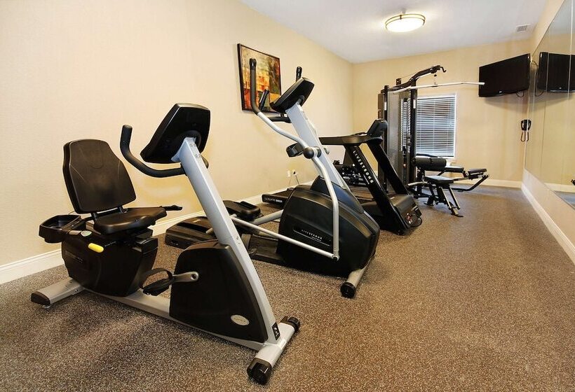 Отель Best Western Plus Seawall Inn & Suites By The Beach