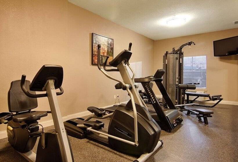 Отель Best Western Plus Seawall Inn & Suites By The Beach