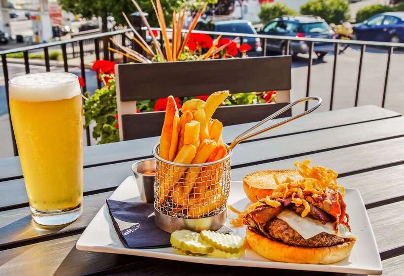 فندق Best Western  Plus Waltham Boston