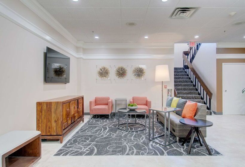 فندق Best Western  Plus Waltham Boston