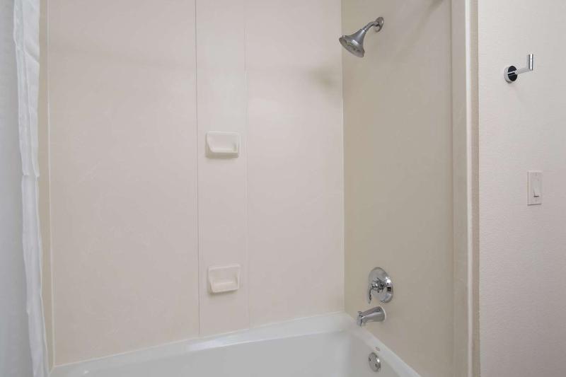 فندق Best Western Valencia/six Flags Inn & Suites