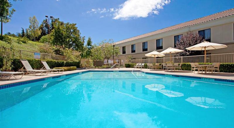 فندق Best Western Valencia/six Flags Inn & Suites