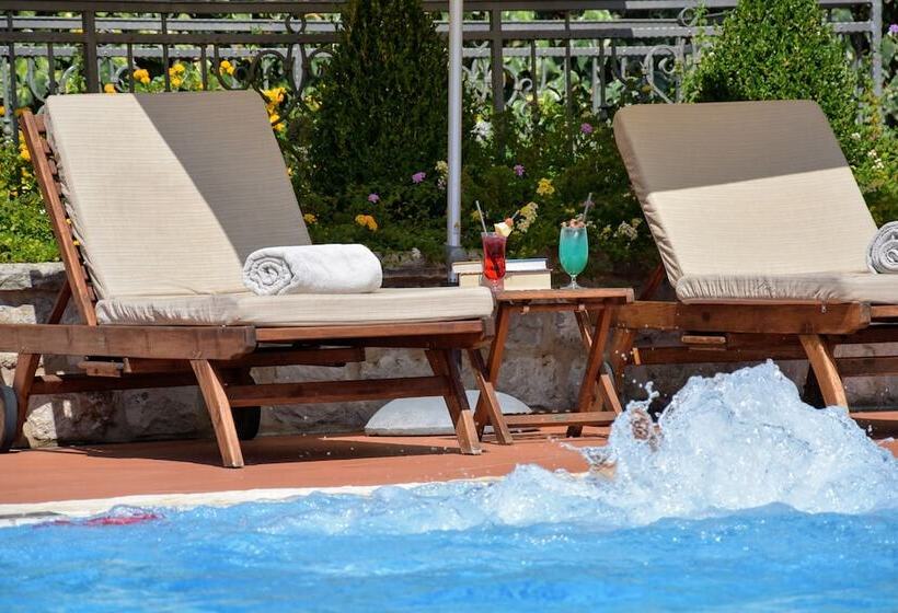 Boutique Hotel Kazbek