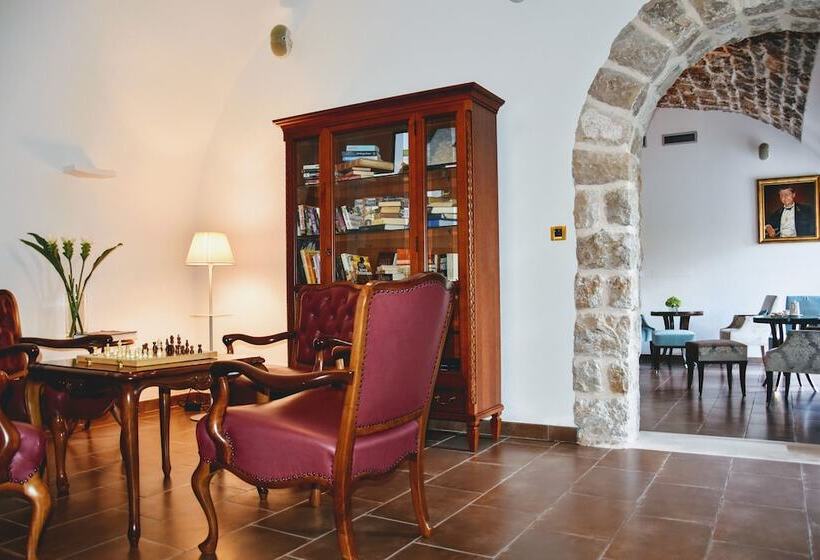 Boutique Hotel Kazbek