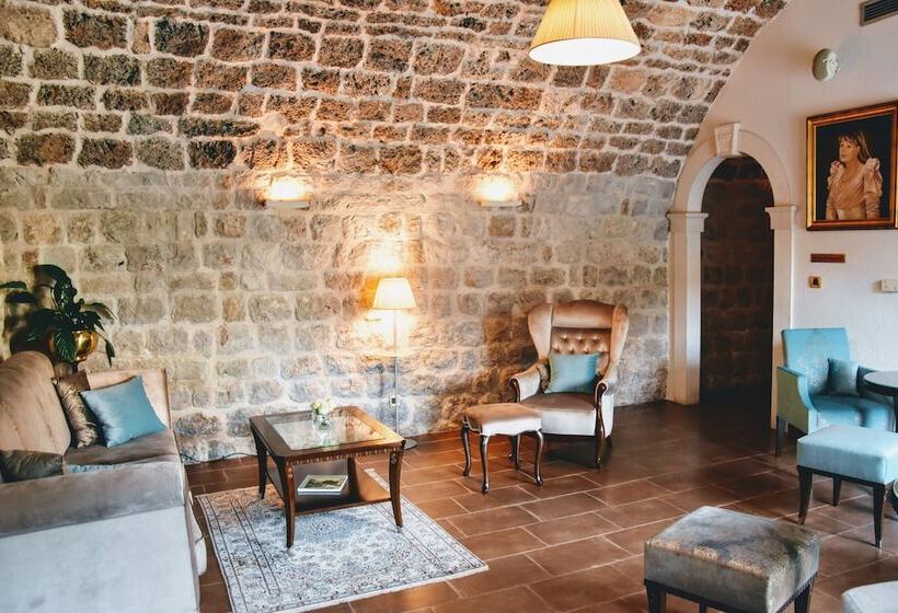 Boutique Hotel Kazbek