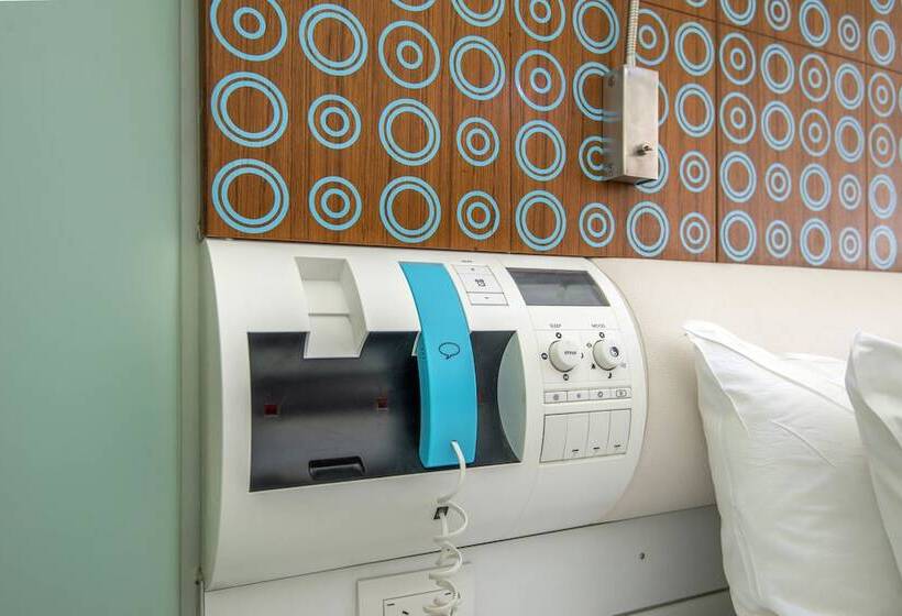 Отель Breakfree On Cashel, An Accor