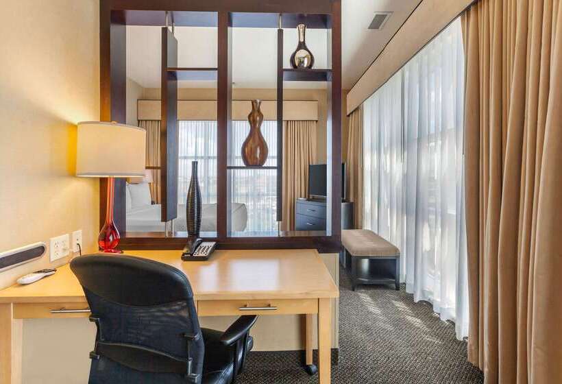 Cambria Hotel Ft Collins