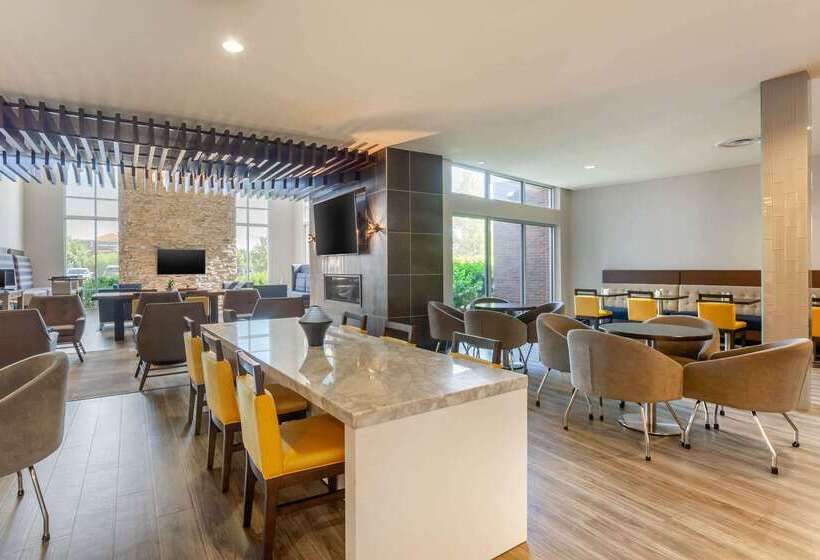 Cambria Hotel Ft Collins