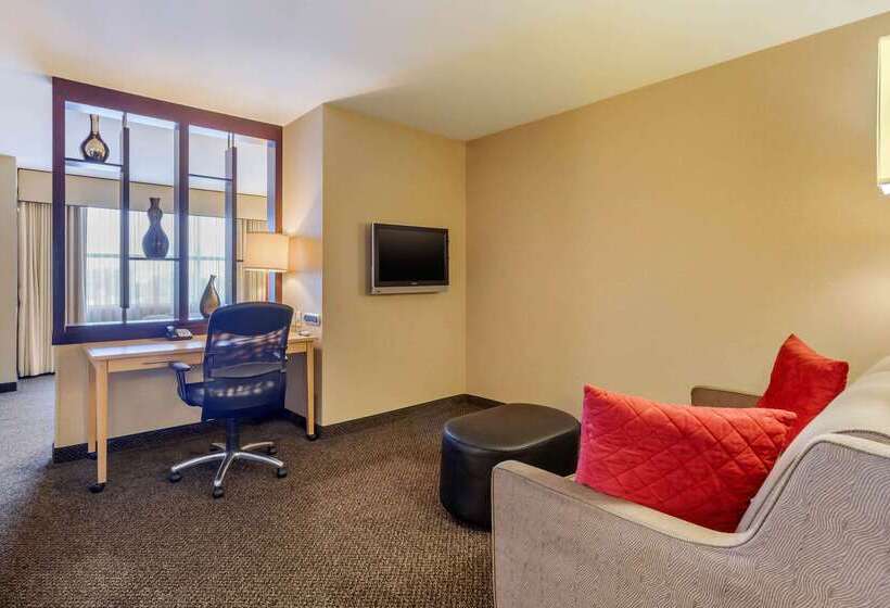 Cambria Hotel Ft Collins