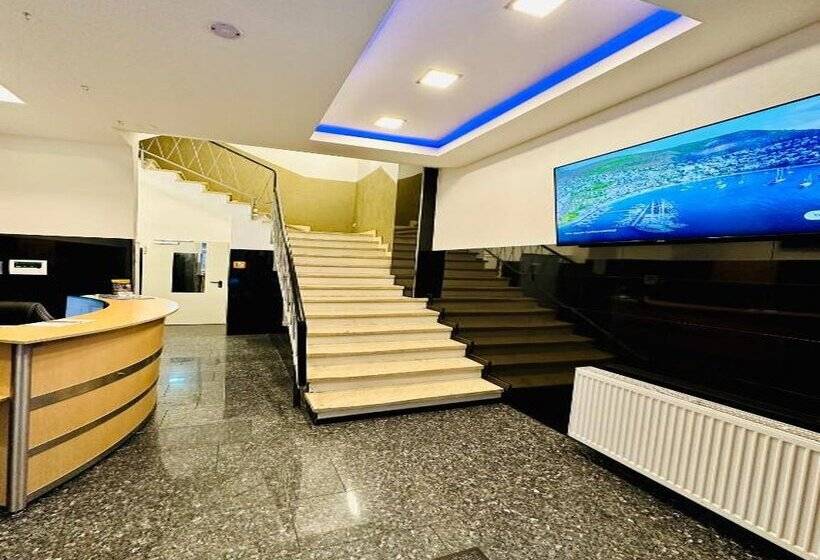 בית מלון כפרי City Star