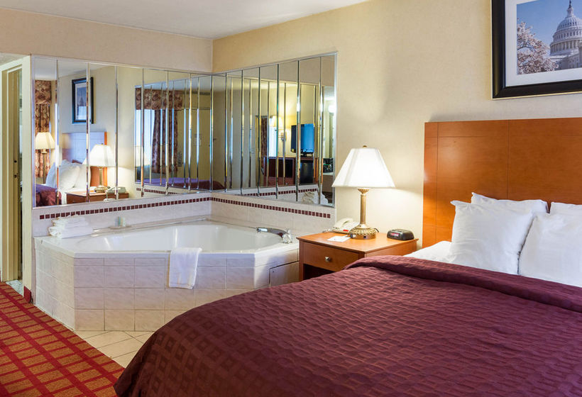 호텔 Clarion Inn & Fundome - College Park