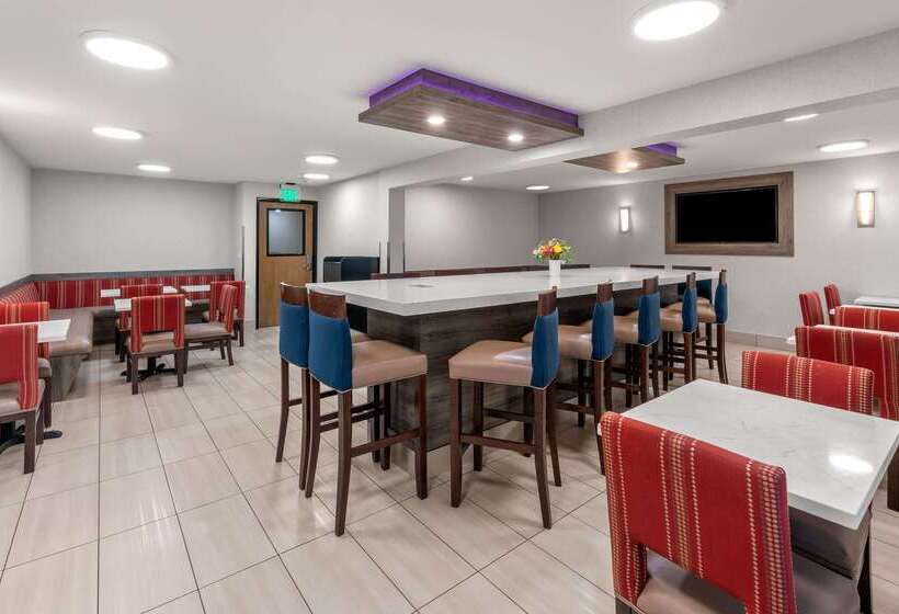 فندق Comfort Inn & Suites Beaverton   Portland West