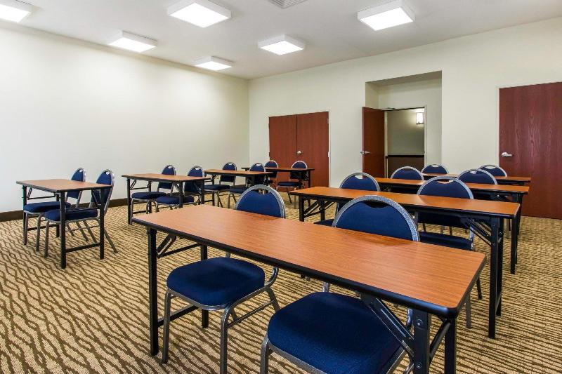 فندق Comfort Inn & Suites