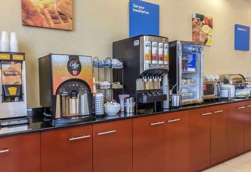 فندق Comfort Inn & Suites Laguardia Airport