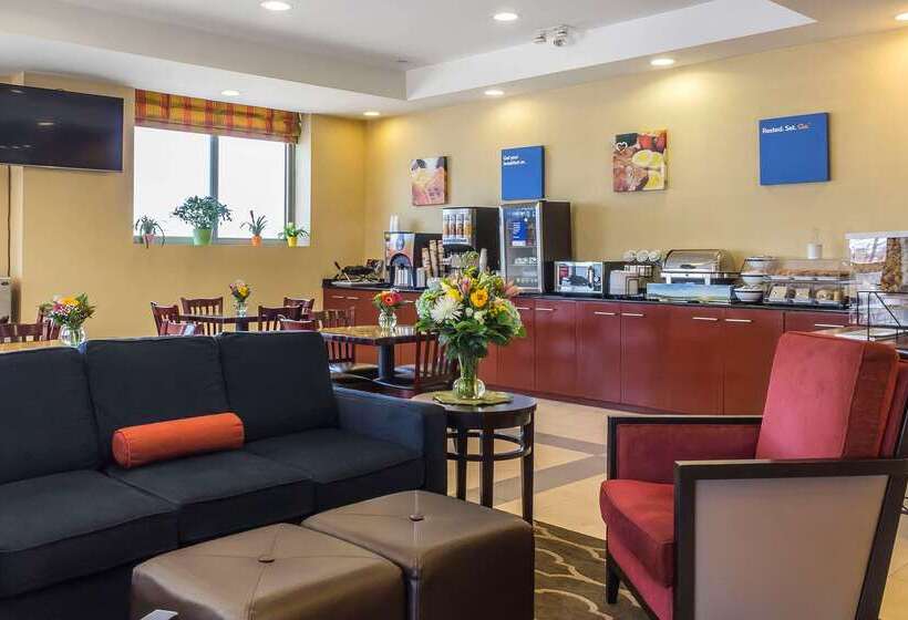 فندق Comfort Inn & Suites Laguardia Airport
