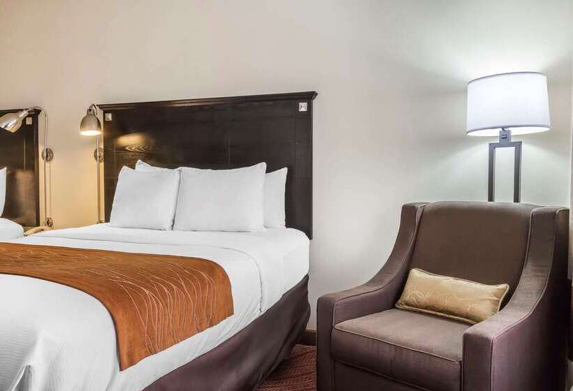 فندق Comfort Inn & Suites Laguardia Airport