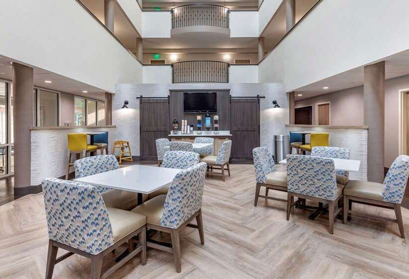 فندق Comfort Suites Anderson Clemson