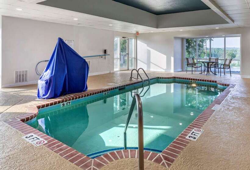 فندق Comfort Suites Anderson Clemson