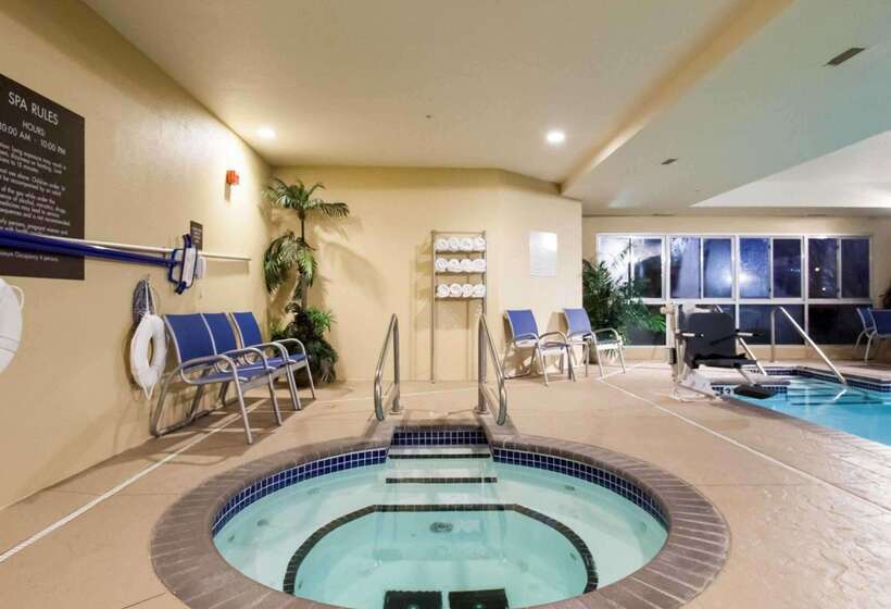 فندق Comfort Suites Central I 44