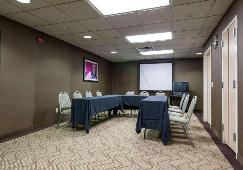 فندق Comfort Suites Central I 44