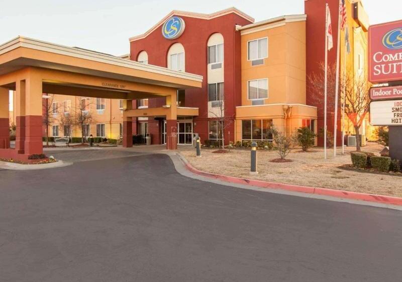 فندق Comfort Suites Central I 44