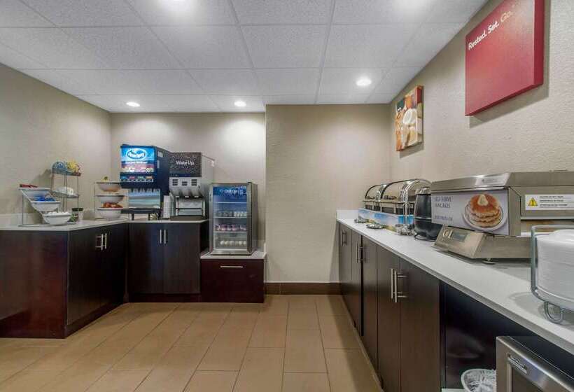 فندق Comfort Suites