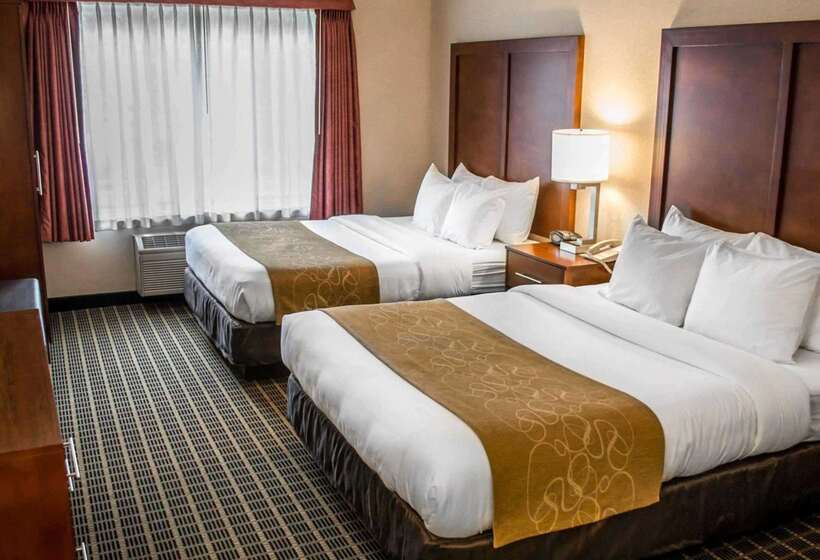 酒店 Comfort Suites Portland Southwest