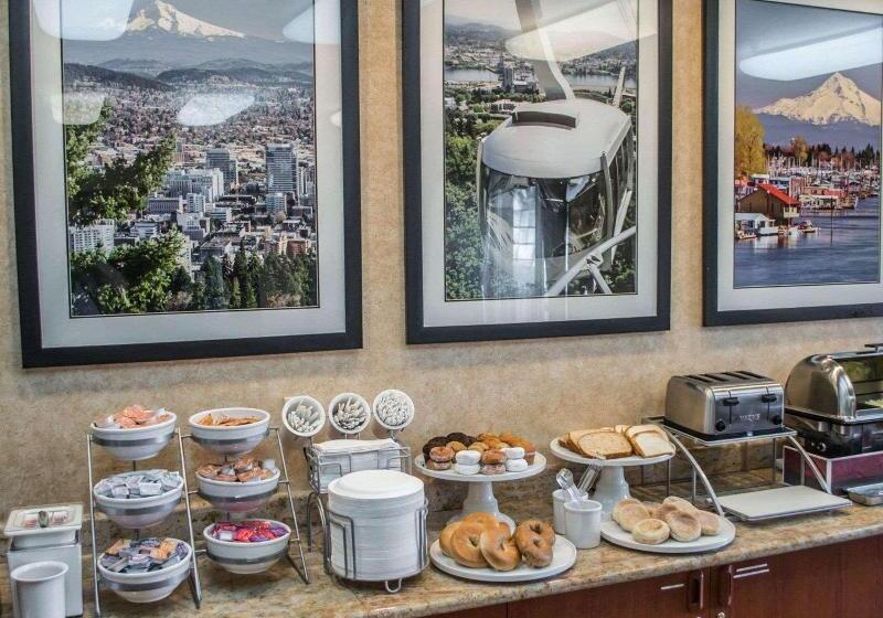 호텔 Comfort Suites Portland Southwest