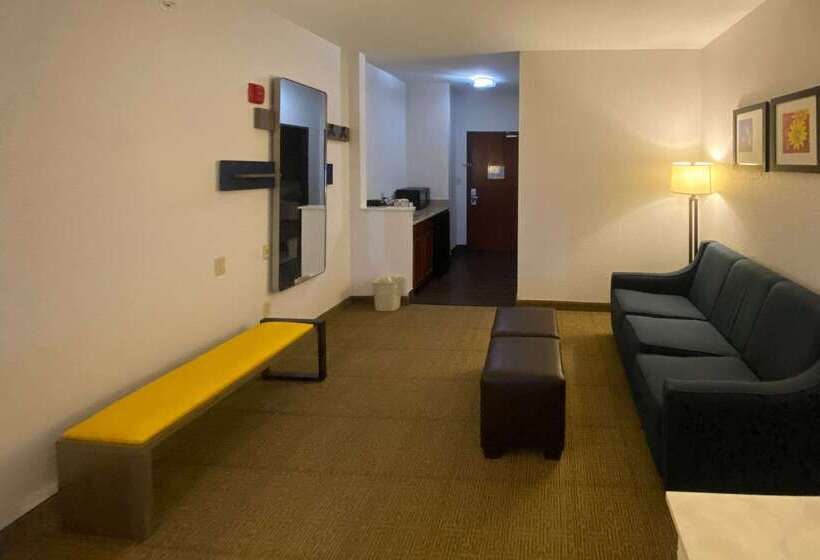 Отель Spark By Hilton Round Rock