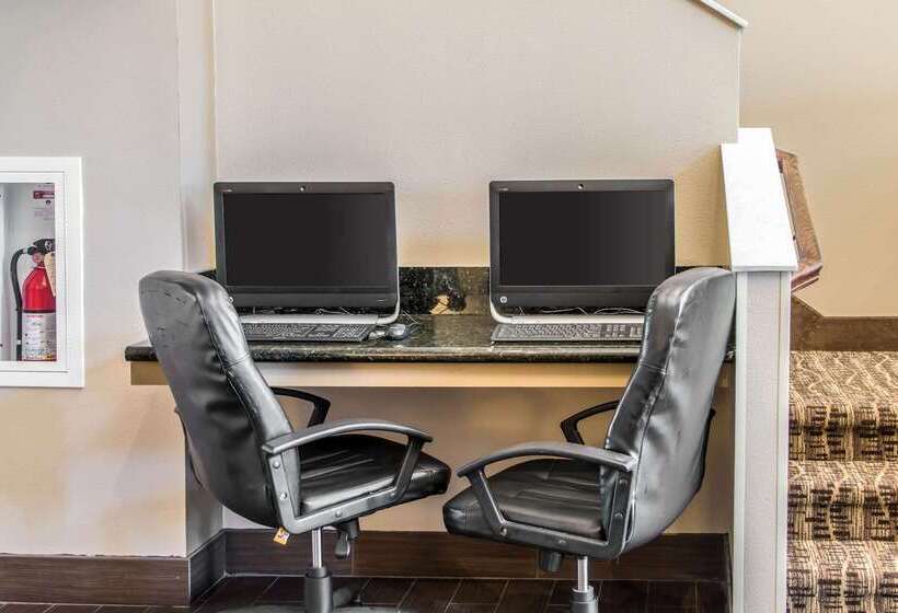 Отель Spark By Hilton Round Rock